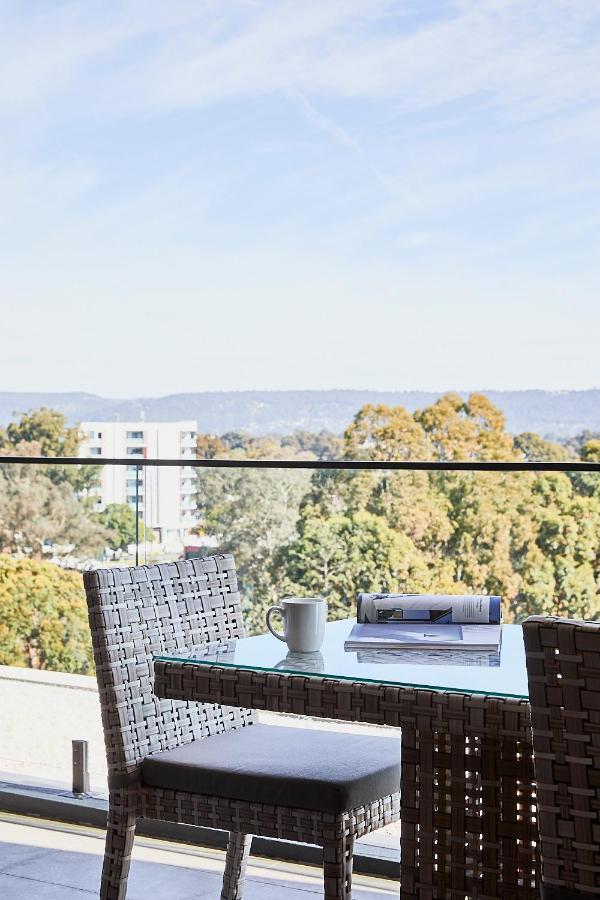 Astina Suites, Penrith Extérieur photo
