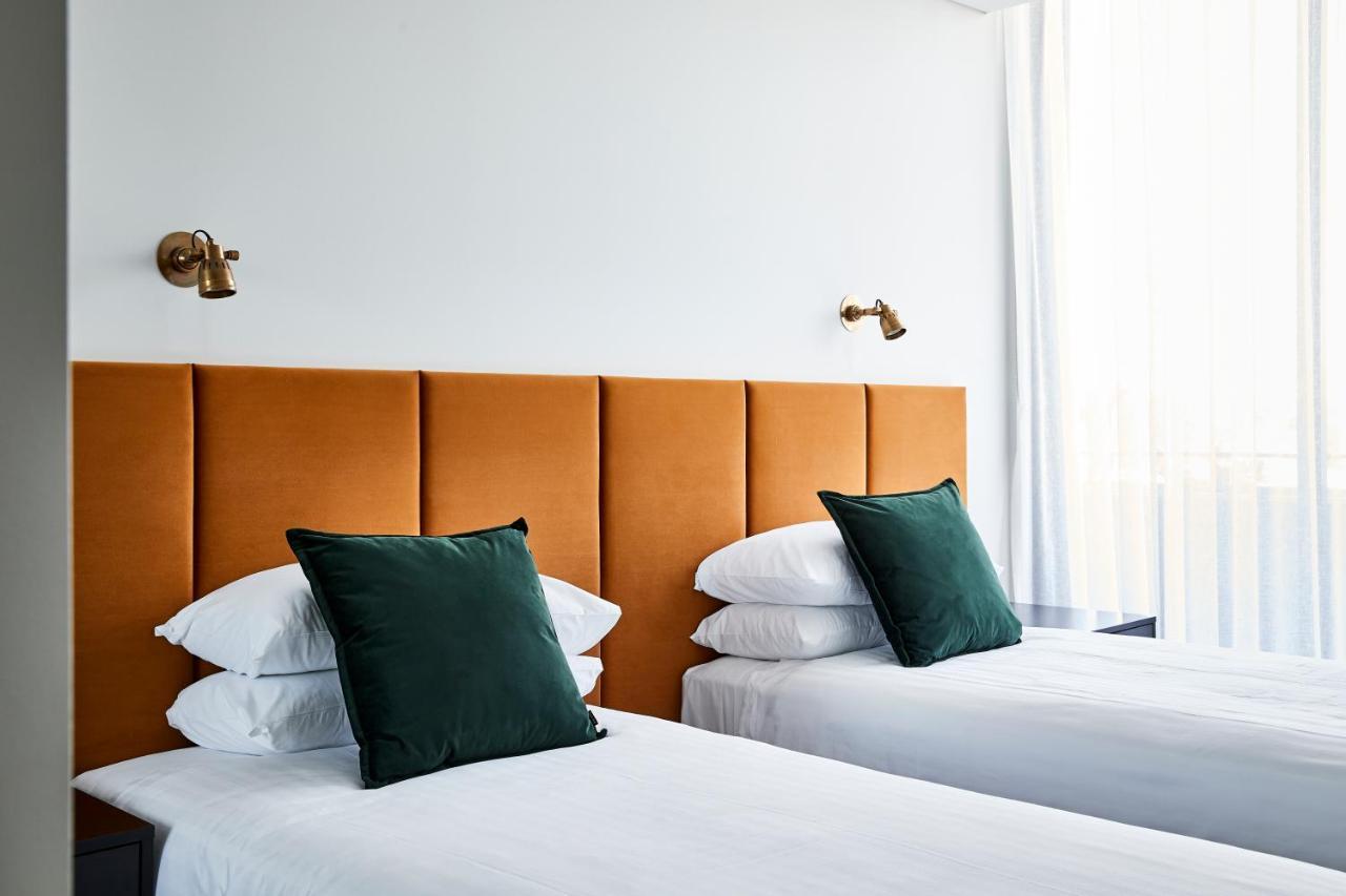 Astina Suites, Penrith Extérieur photo